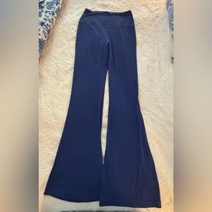 Lululemon Groove Super-High rise Nulu Flared leggings